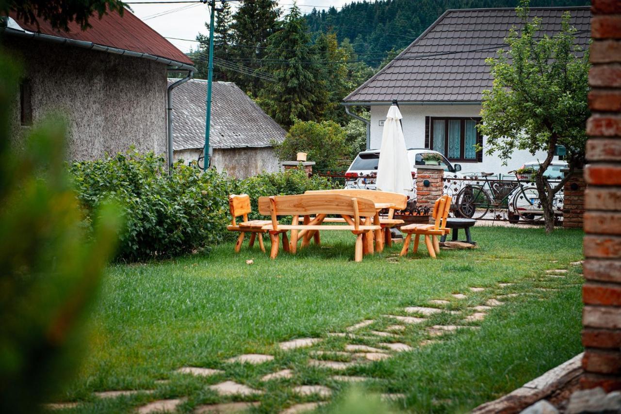 Chalets Dedinky Exterior photo