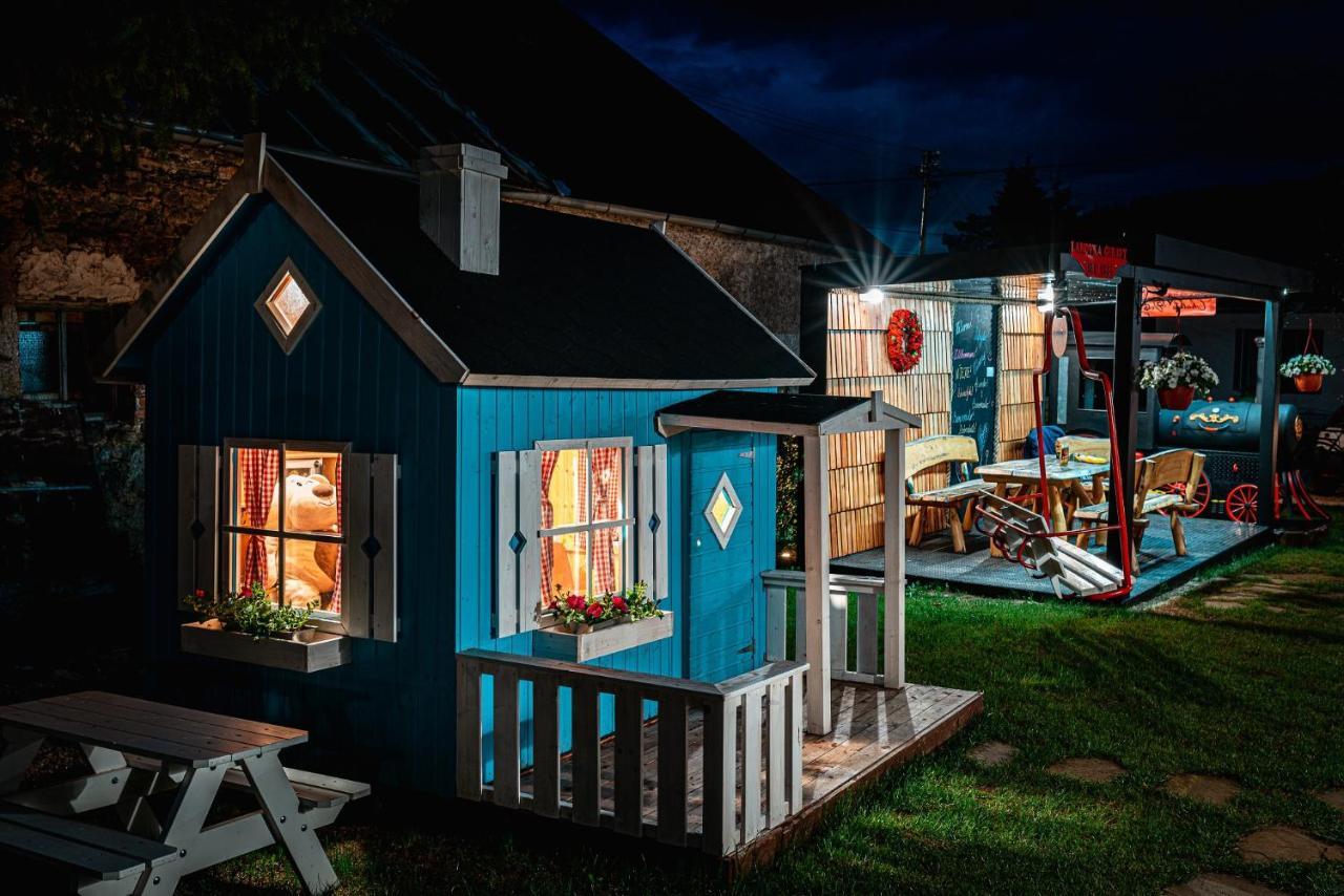 Chalets Dedinky Exterior photo